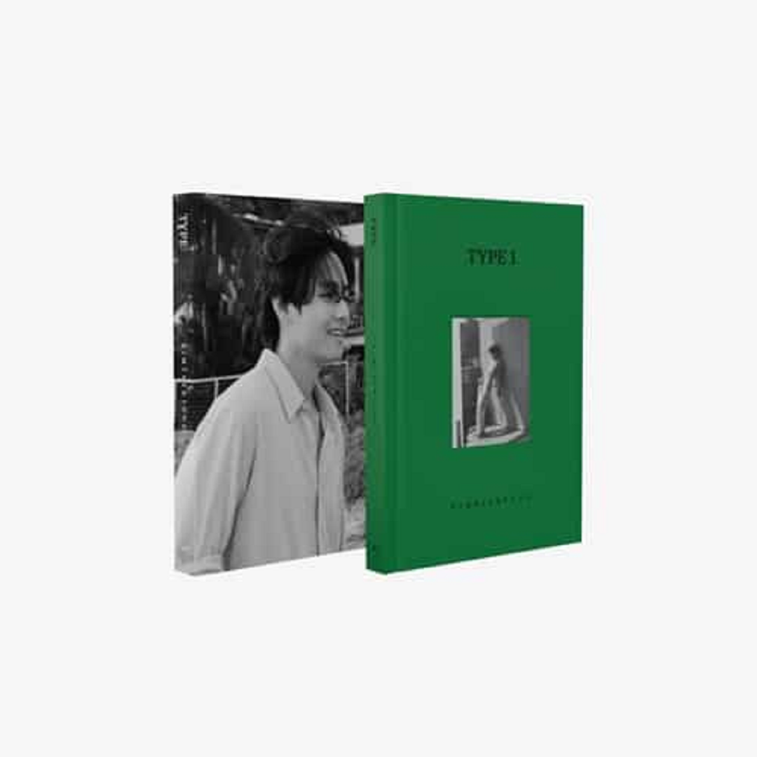 KIM TAEHYUNG - V- [TYPE 1] - PHOTOBOOK + Weverse GIFT